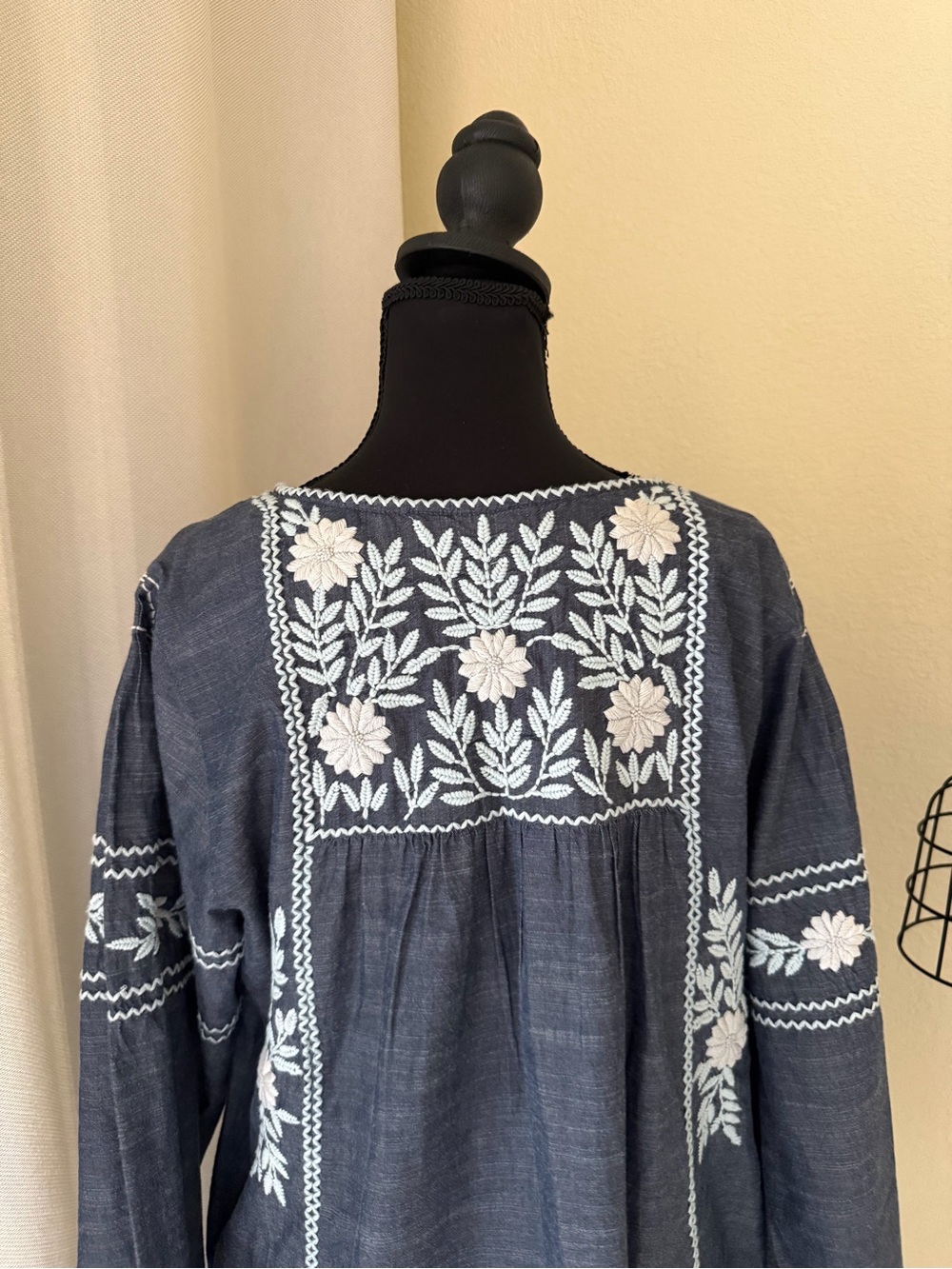 Roller Rabbit Abigail Blue Embroidered Cotton Tunic Dress Boho Medium - Picture 7 of 8